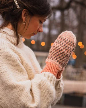 Knit this! by Kutovakika