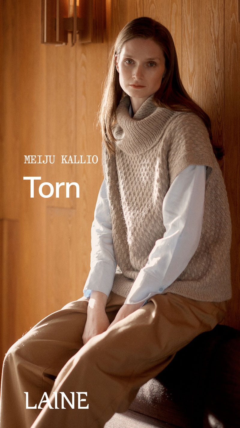 Entwined: Cables, Lace and Knitted Textures