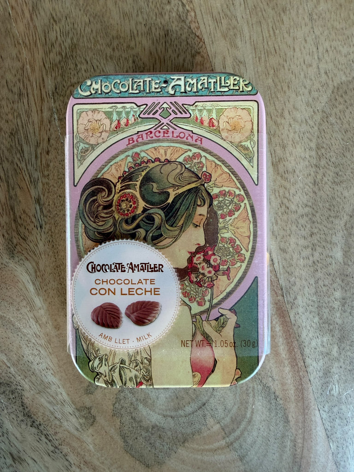 Chocolate Amatller tin with accessories